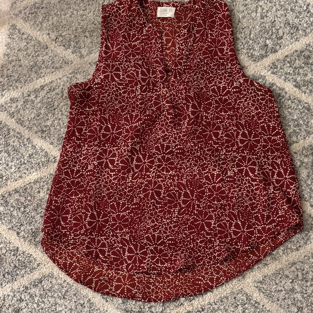 Sienna Sky Rust colored Dot Floral V-Neck Sleeveless Tank